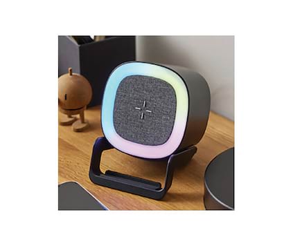 STILL høyttaler med lader, holder og lampe
